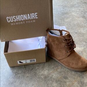 Cushionaire Women's Tan Suede Heeled Boots